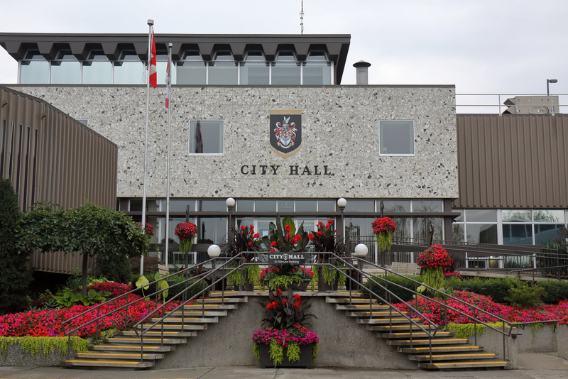 Illustration for article titled Pics from the Curbside: 2018-08-26 Around Downtown Kamloops